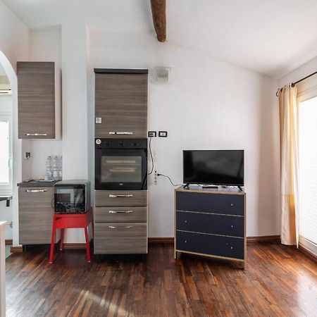 Studio Malcontenti Con Terrazzo By Wonderful Ltaly Μπολόνια Εξωτερικό φωτογραφία