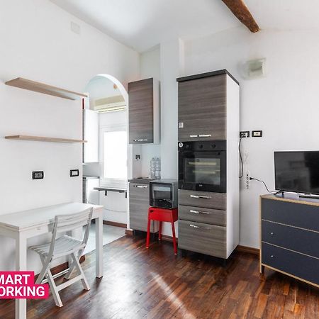 Studio Malcontenti Con Terrazzo By Wonderful Ltaly Μπολόνια Εξωτερικό φωτογραφία