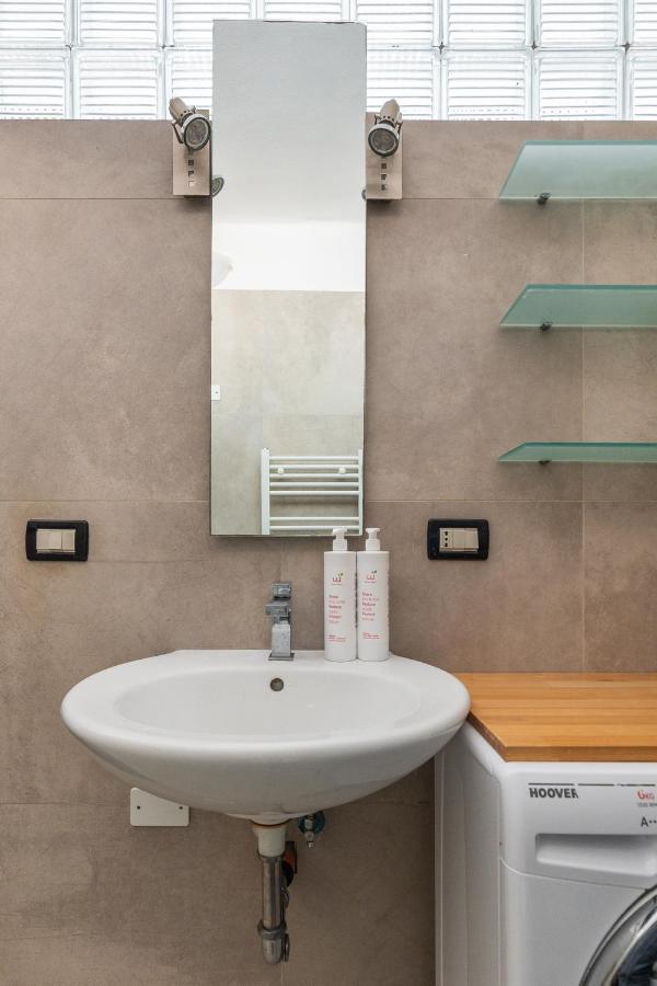 Studio Malcontenti Con Terrazzo By Wonderful Ltaly Μπολόνια Εξωτερικό φωτογραφία